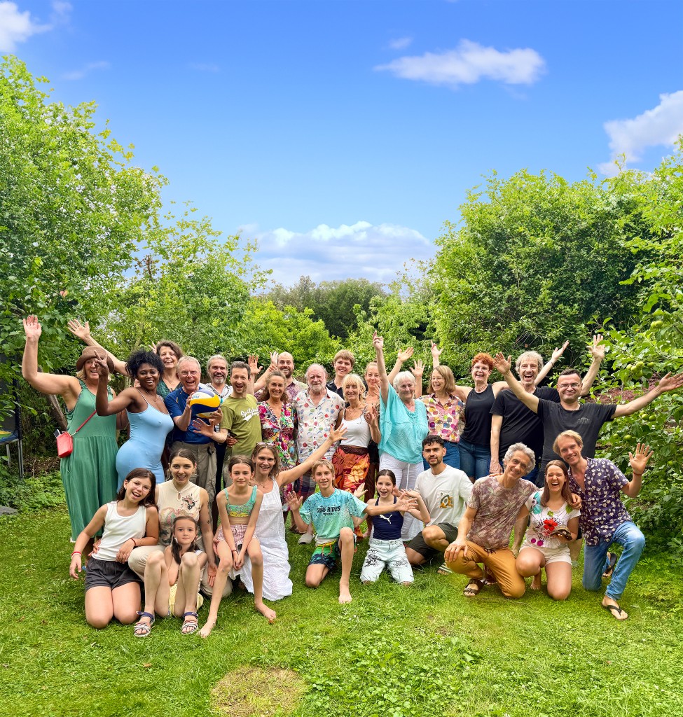 La comunidad en el jardín